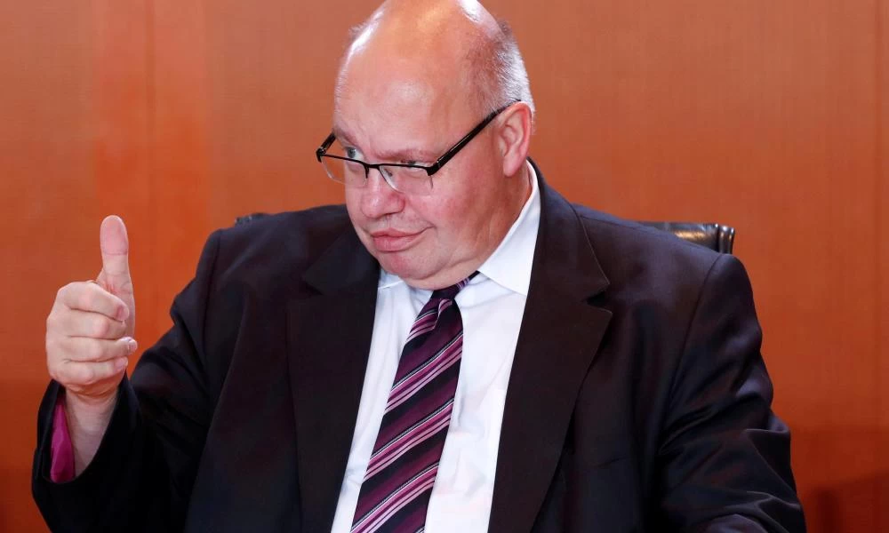 Αλτμάγερ: Είμαι πολύ καλά έγραψε ο Γερμανός υπουργός Οικονομίας